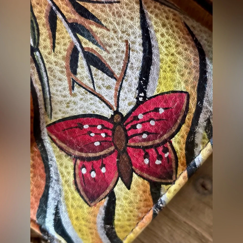 Artistic Anuschka leather hand painted wallet - Picture 12 of 16